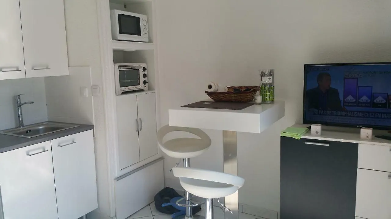 Résidence Cap Azur Appartement 228 Villeneuve-Loubet 0*,
